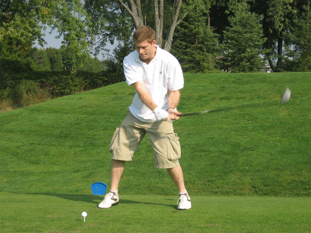 Cargo shorts shop golf course